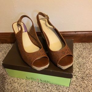 Kelly & Katie wedge sandals